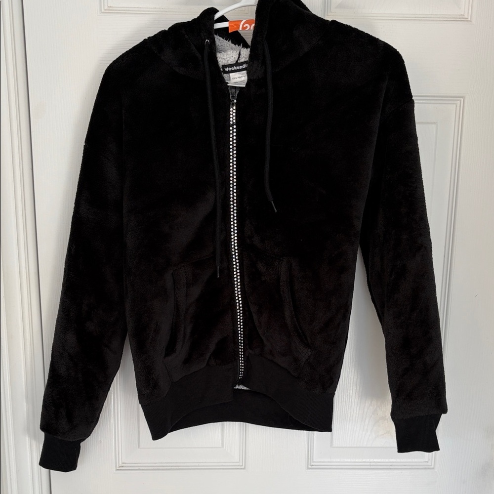 Black Fleece Zip-Up Hoodie